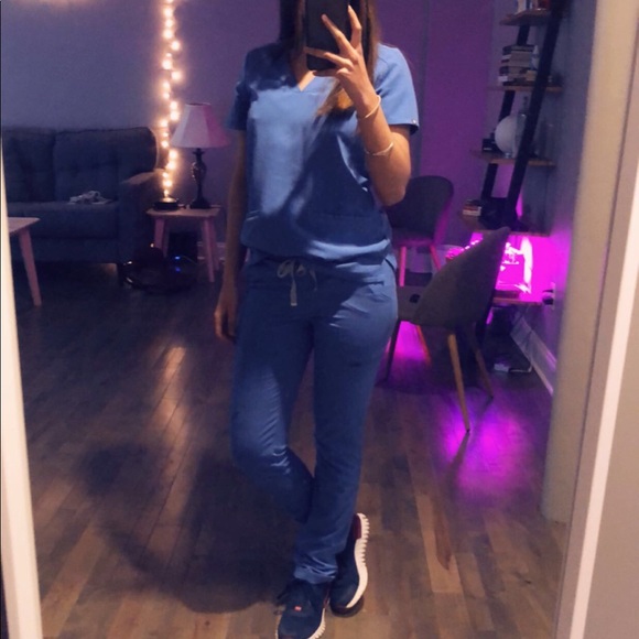 FIGS (Wearfigs) Ceil Blue set - Picture 6 of 6